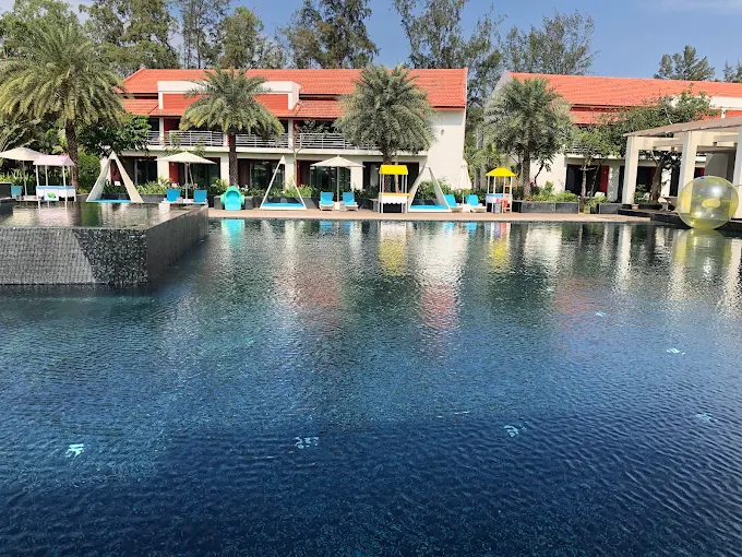 PLANET HOLLYWOOD BEACH RESORT