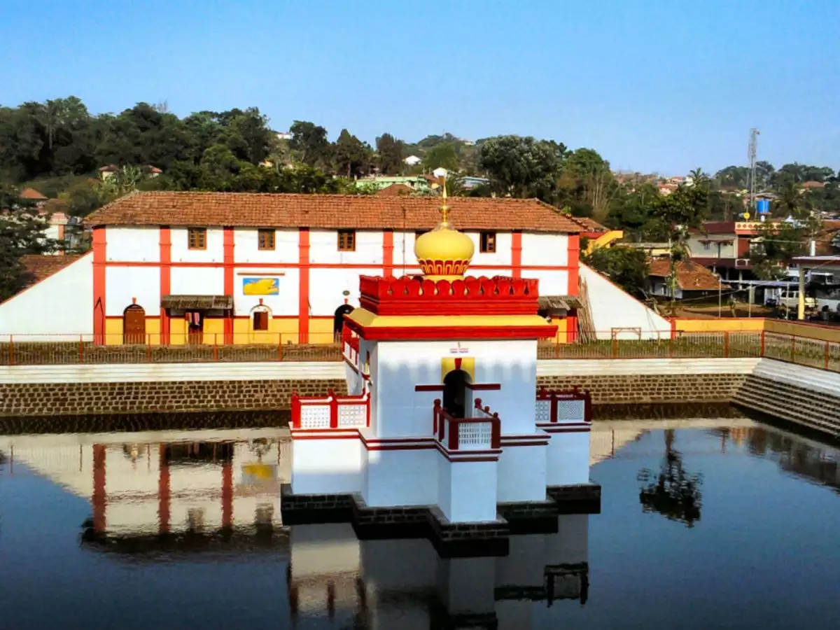 KERALA 21N 22D